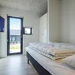 Four-bedroom In Dom wakacyjny