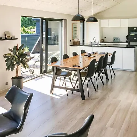 Four-bedroom In בית נופש הדרסלב